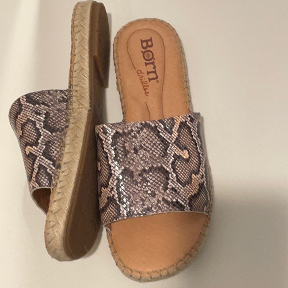 Born animal print espadrille slides size 10